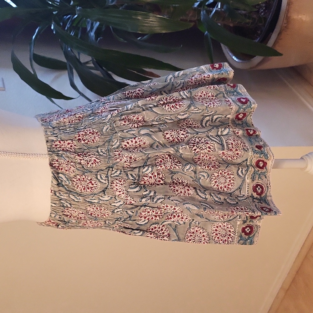 Modern Soul Floral Mini Skirt - Gray and Pink - Picture 5 of 8
